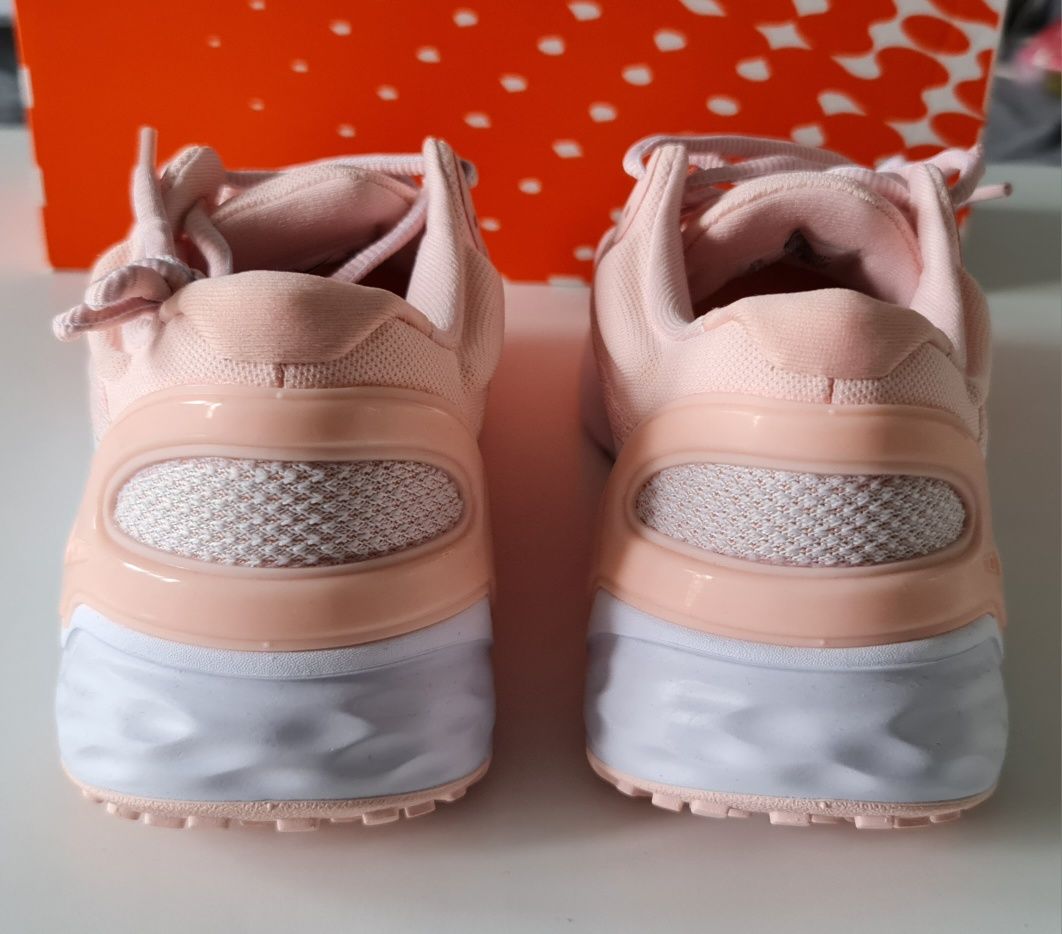 NOWE buty damskie NIKE Renew Run 3 roz.38,5