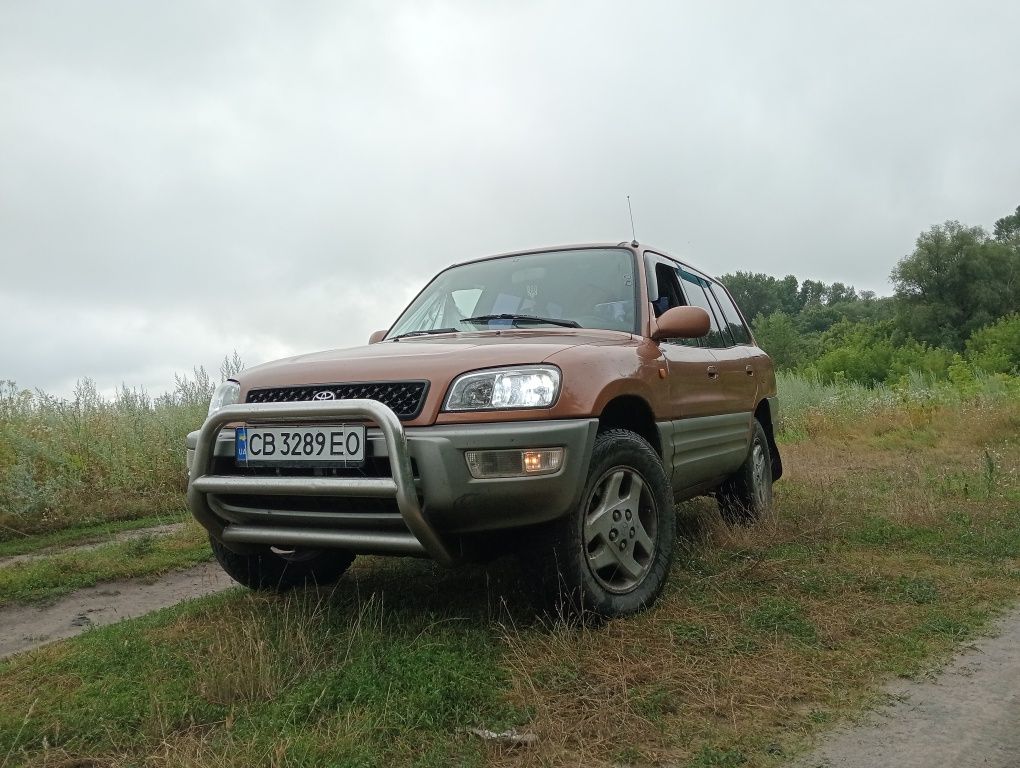 Продам Toyota rav 4 1 4×4