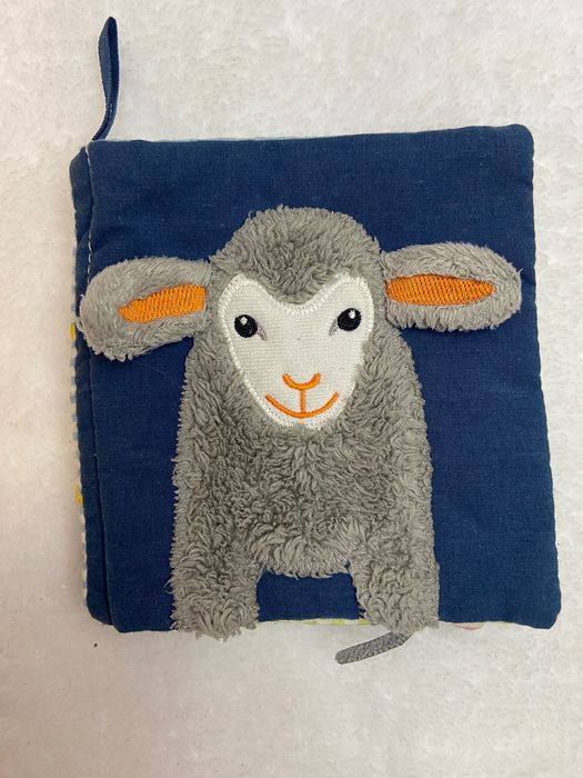 Дитяча книжка шуршалка