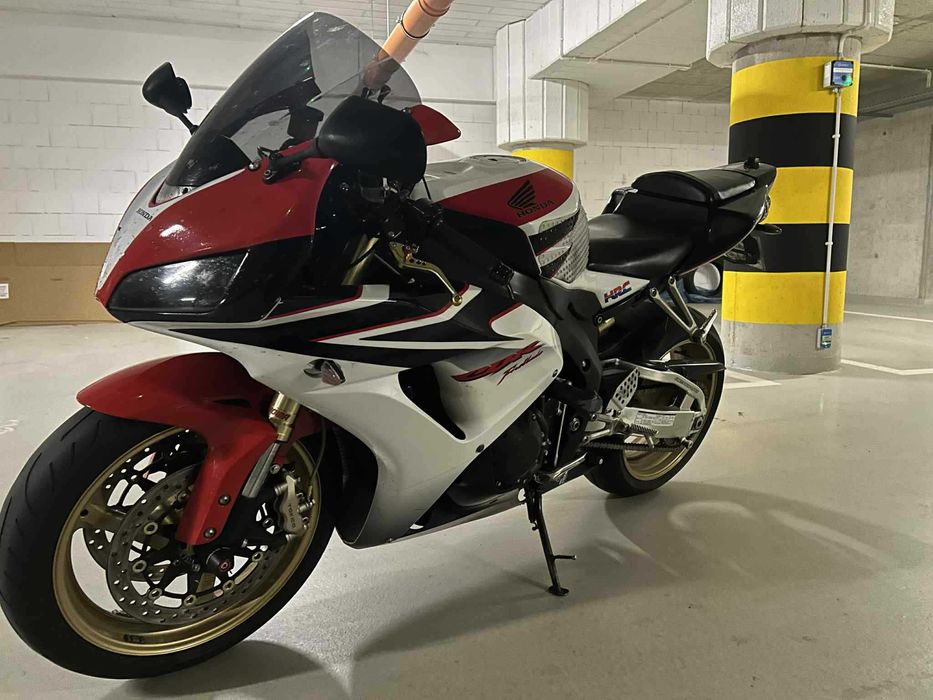 Honda CBR 1000RR SC57B HRC (nie r1,GSXR,zx10r)