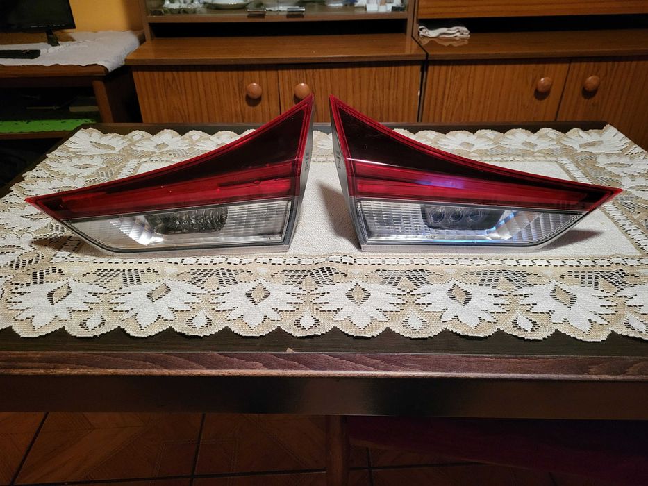 Lampa tylna klapy bagażnika TOYOTA AURIS II E18 LIFT 2015- HB