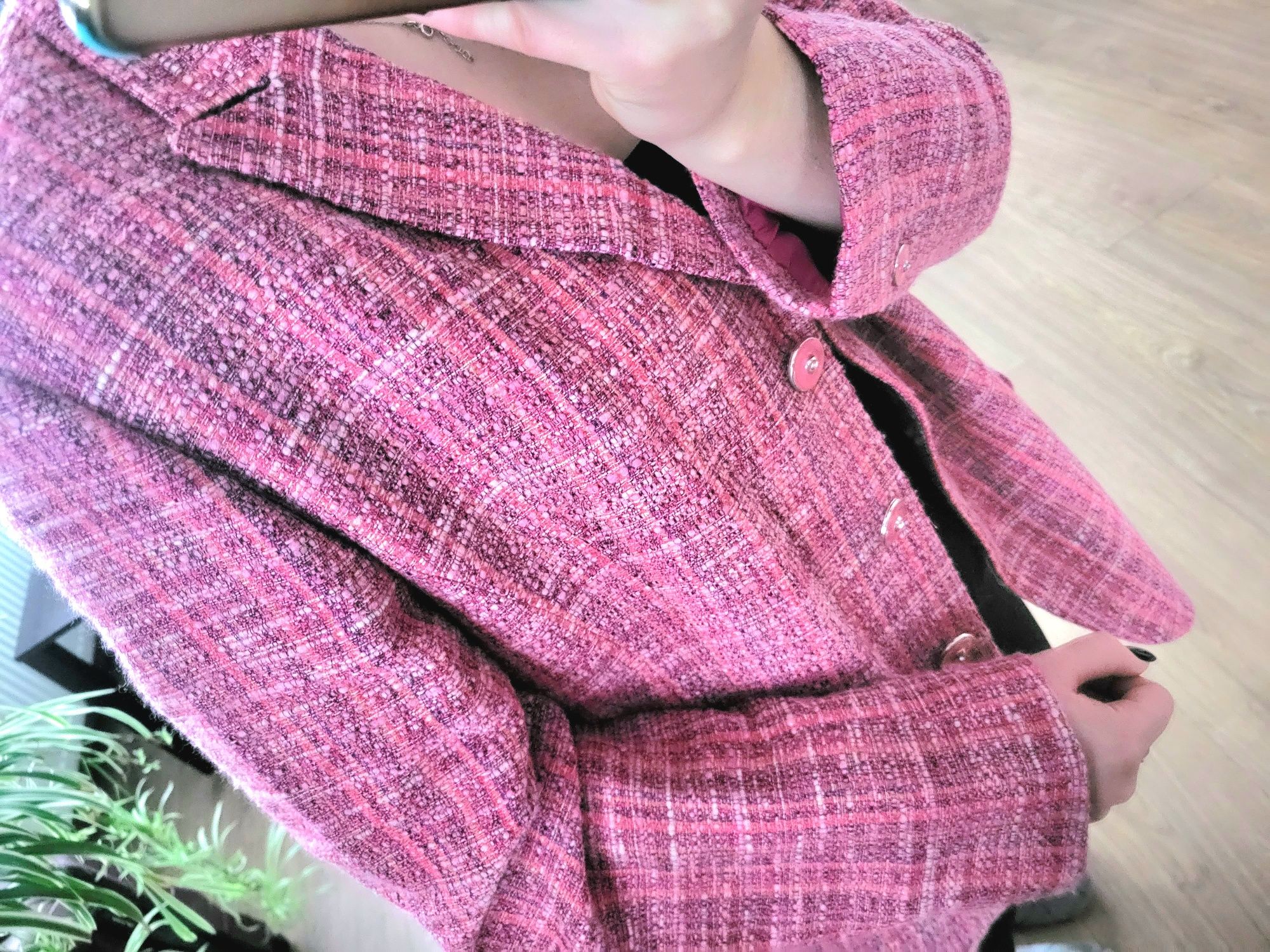 Tweedowa marynarka w stylu vintage