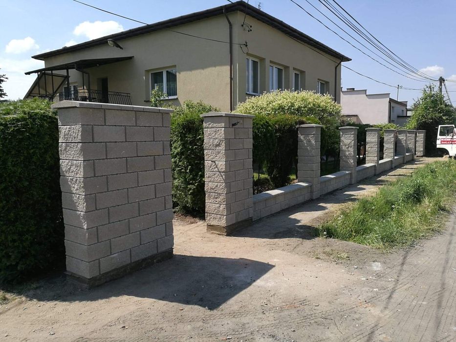 Ogrodzenia murowane z łupka,pustaka,gotowych elementow,łupane