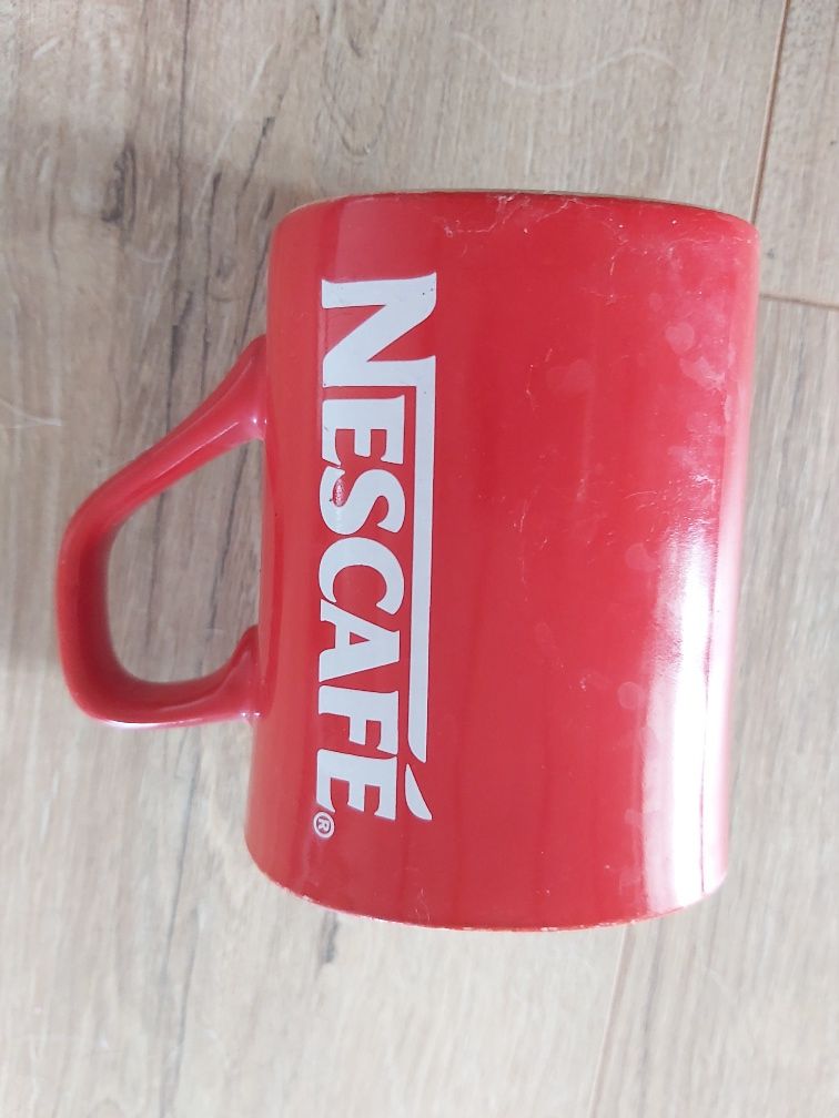 Kubek Nescafe używany