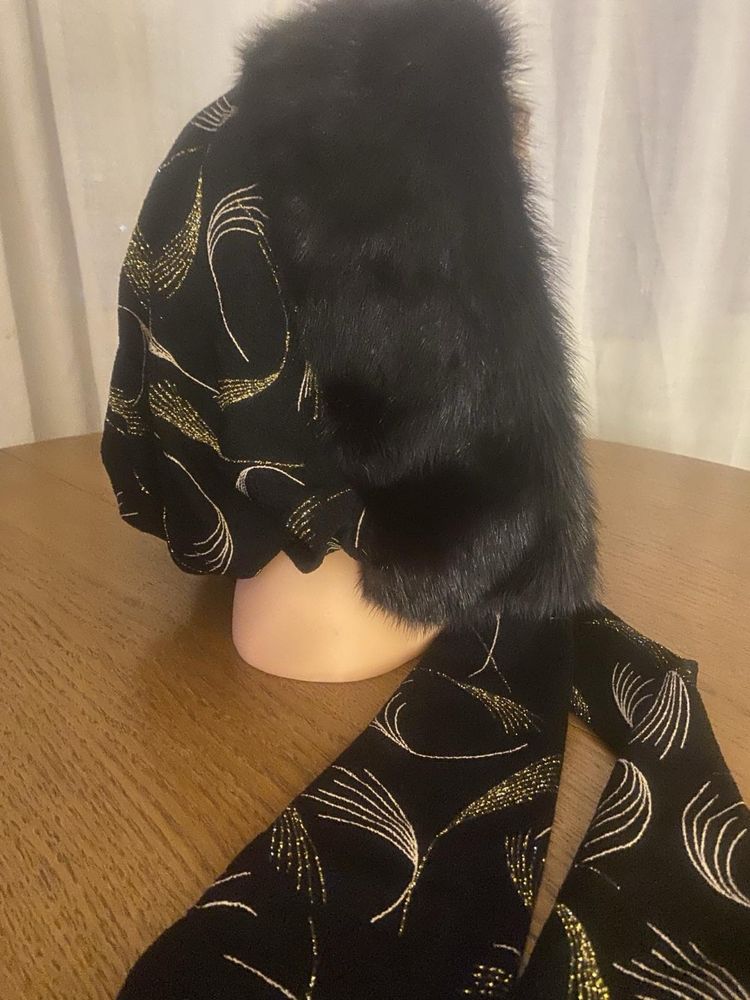 Капор-капюшон меховий