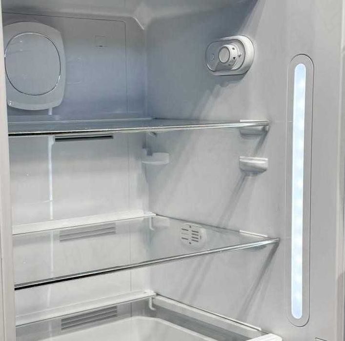 Ретро-холодильник SMEG / СМЕГ FAB28RSV3 / 157 см, сріблястий