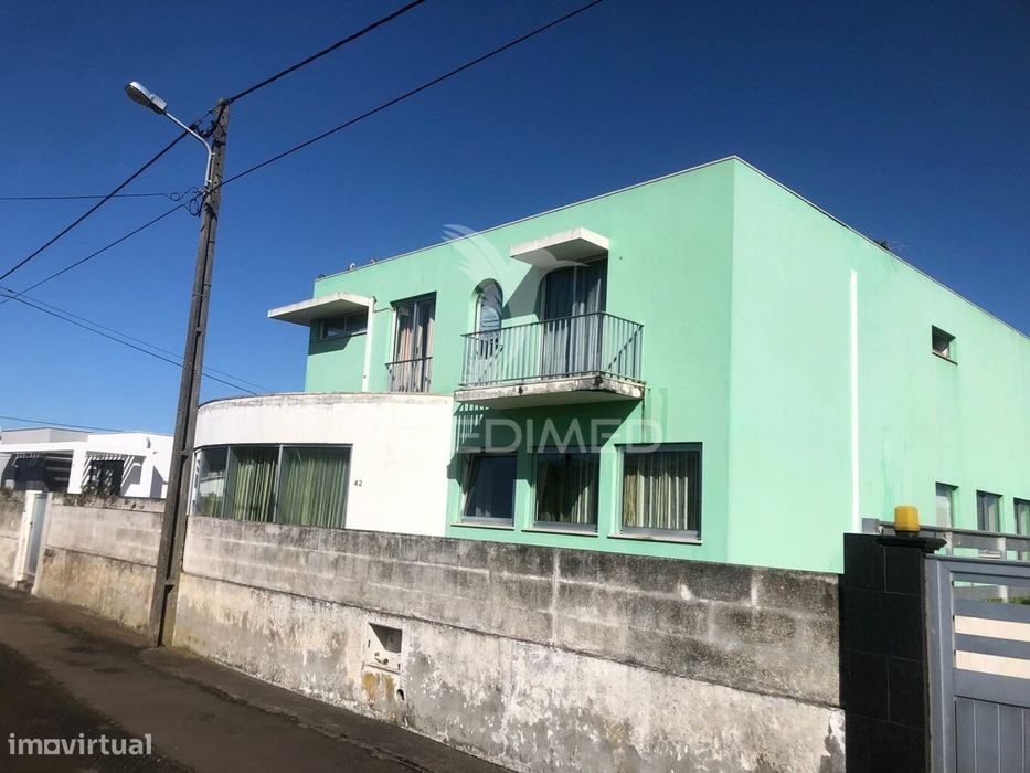 Moradia Isolada T3 No Ramo Grande, Lajes - Praia Da Vitória