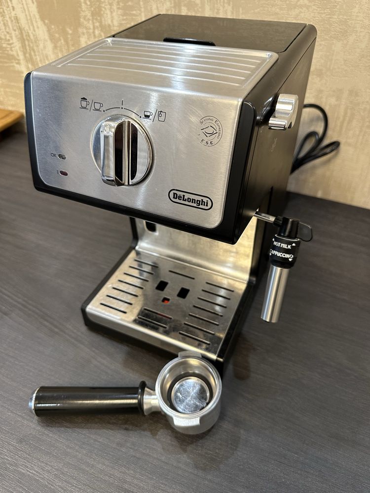 Кавоварка DeLonghi Espresso ECP 35.31 + Пітчер