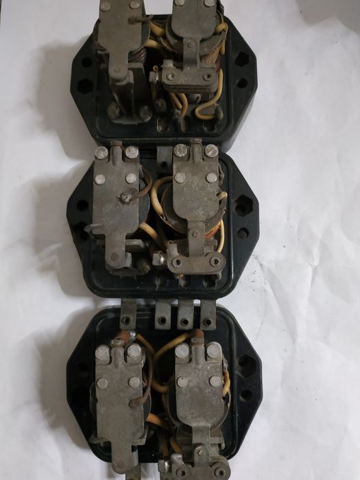 Иж Юпитер-3 реле регулятор,катушки зажигания,колпачки.