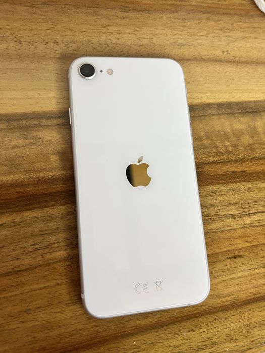Айфон , Iphone SE 2020