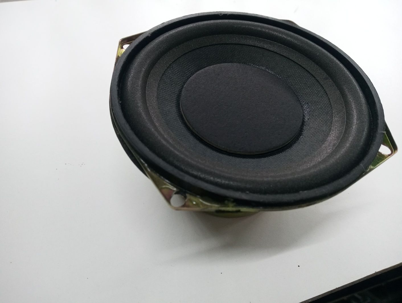 Głośnik basowy subwoofer
