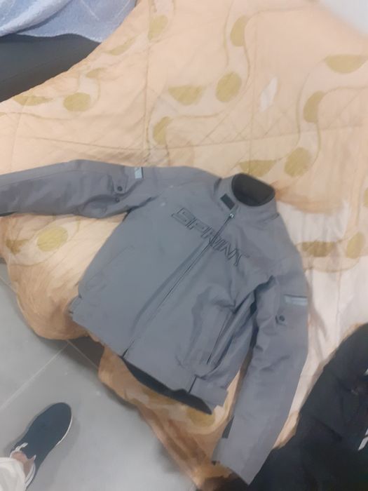 Vendo calças e casaco para moto