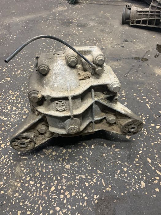 ML W163 в продаже передний и задний редуктор