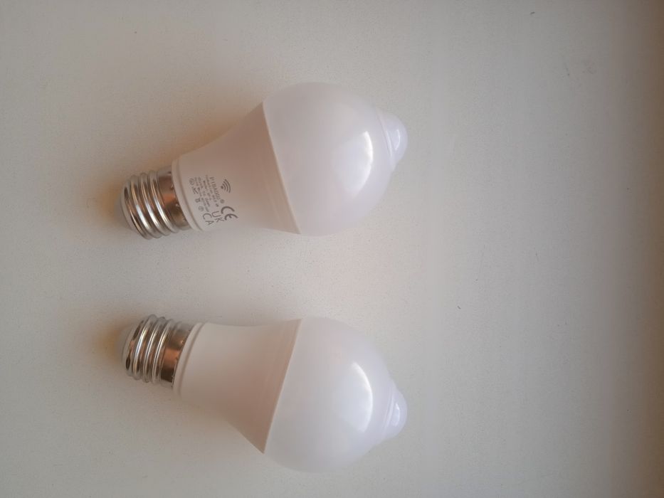 Лампочка с датчиком движения 6w