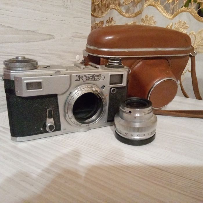 Фотоапарат Київ, шкіряний футляр (чохол)