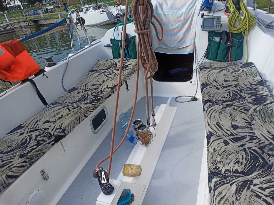 jacht żaglowy - Fortuna 27 z nowym silnikiem