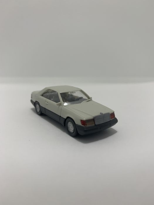 Mercedes 300 CE Coupé da Wiking escala H0 1/87