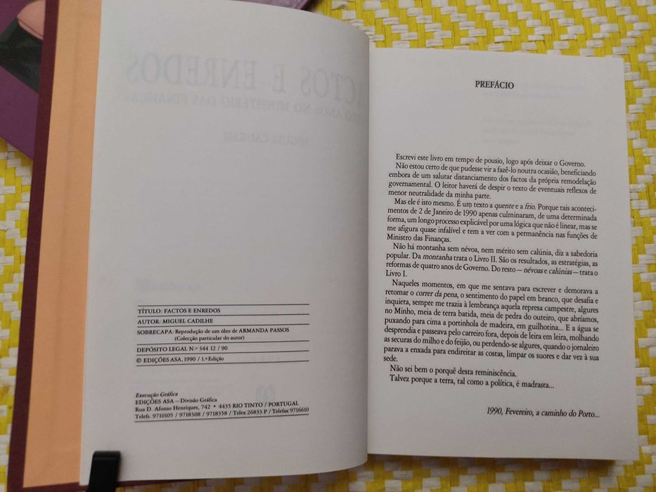 FACTOS E ENREDOS
de Miguel Cadilhe