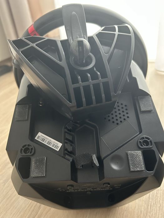 Thrustmaster T248 PS4 PS5 PC Wyścigowa kierownica i zestaw pedałów