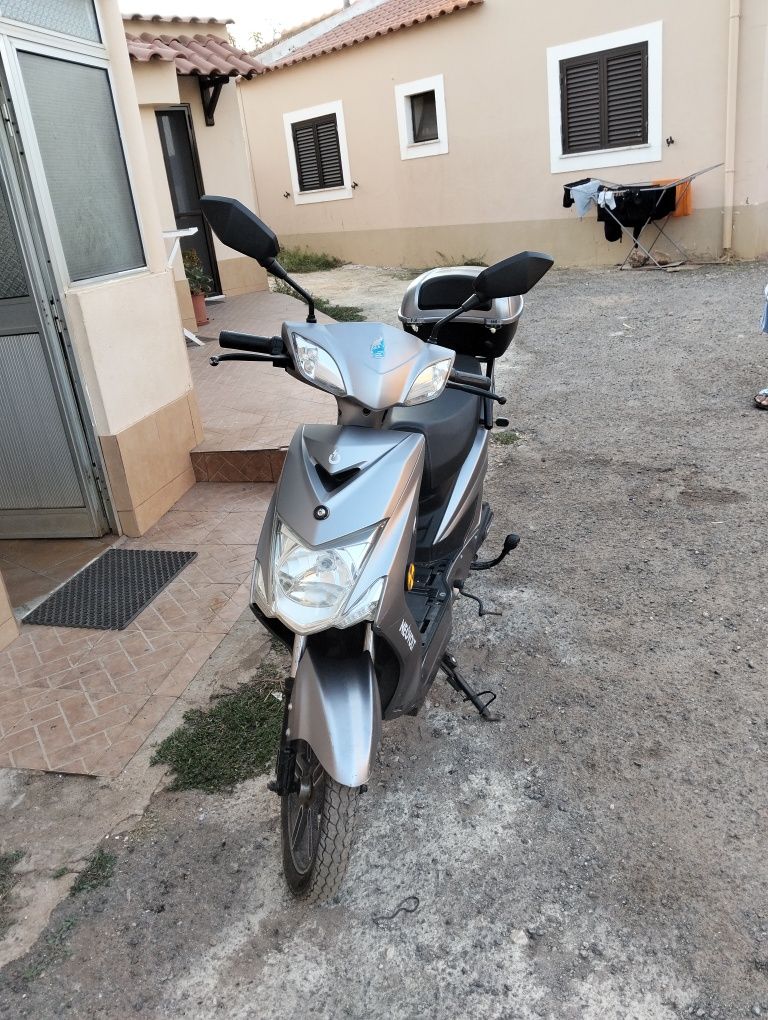 Mota eléctrica excelente estado