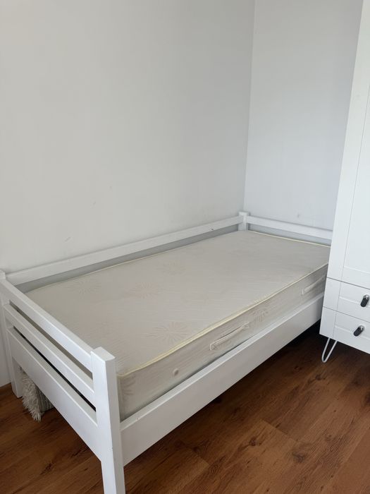 Продаються меблі в дитячу кімнату