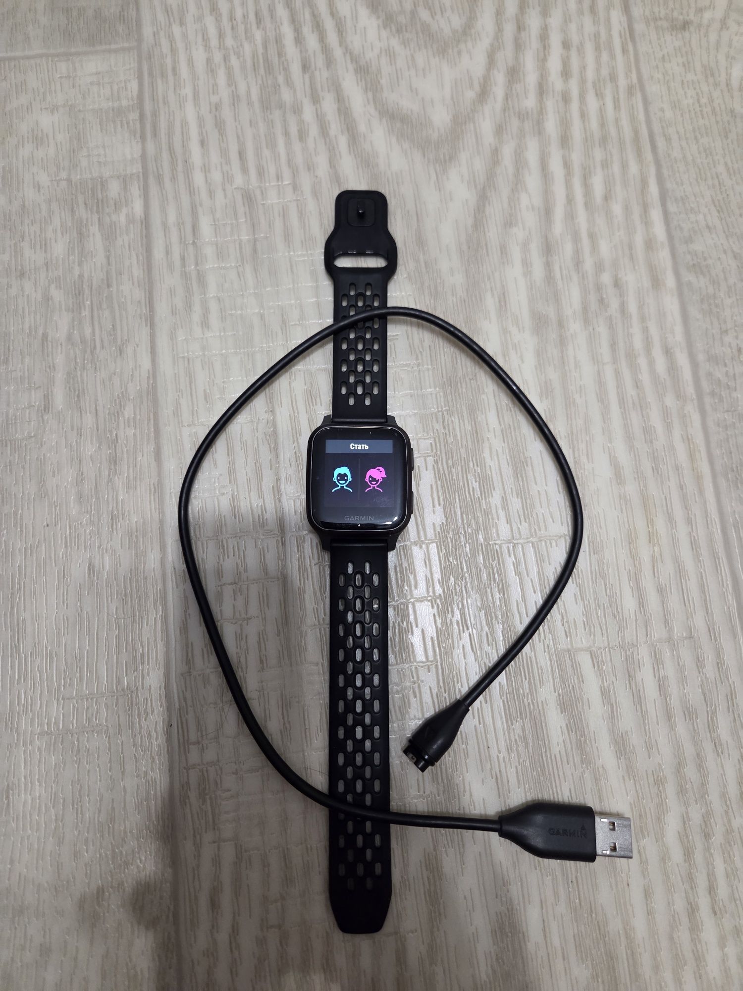 Продам смарт часы Garmin Venu SQ