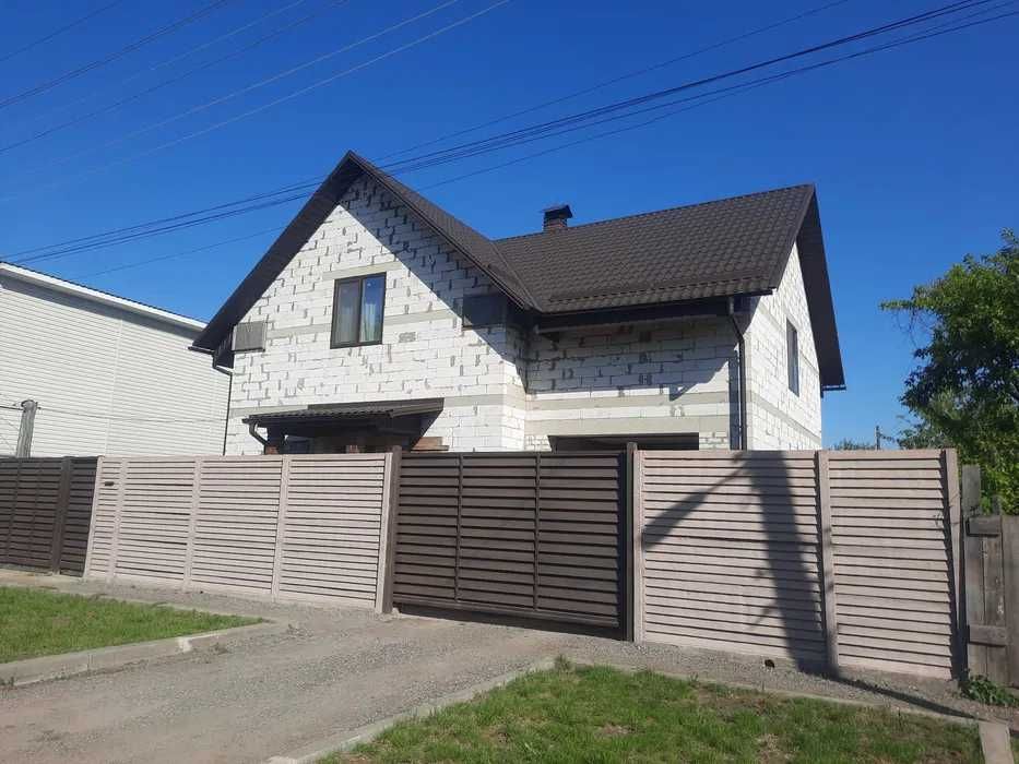 Продам хороший 2х этажный дом в Харькове ,м. Масельского (код 5330)