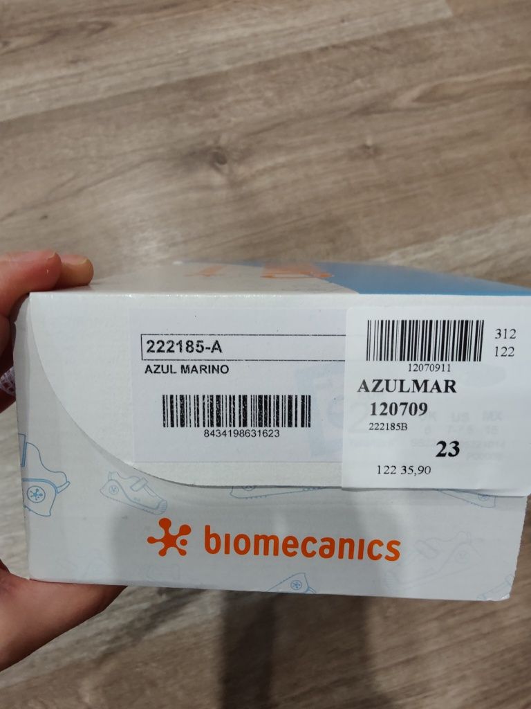 Sapatilhas Biomecanics Azul 23