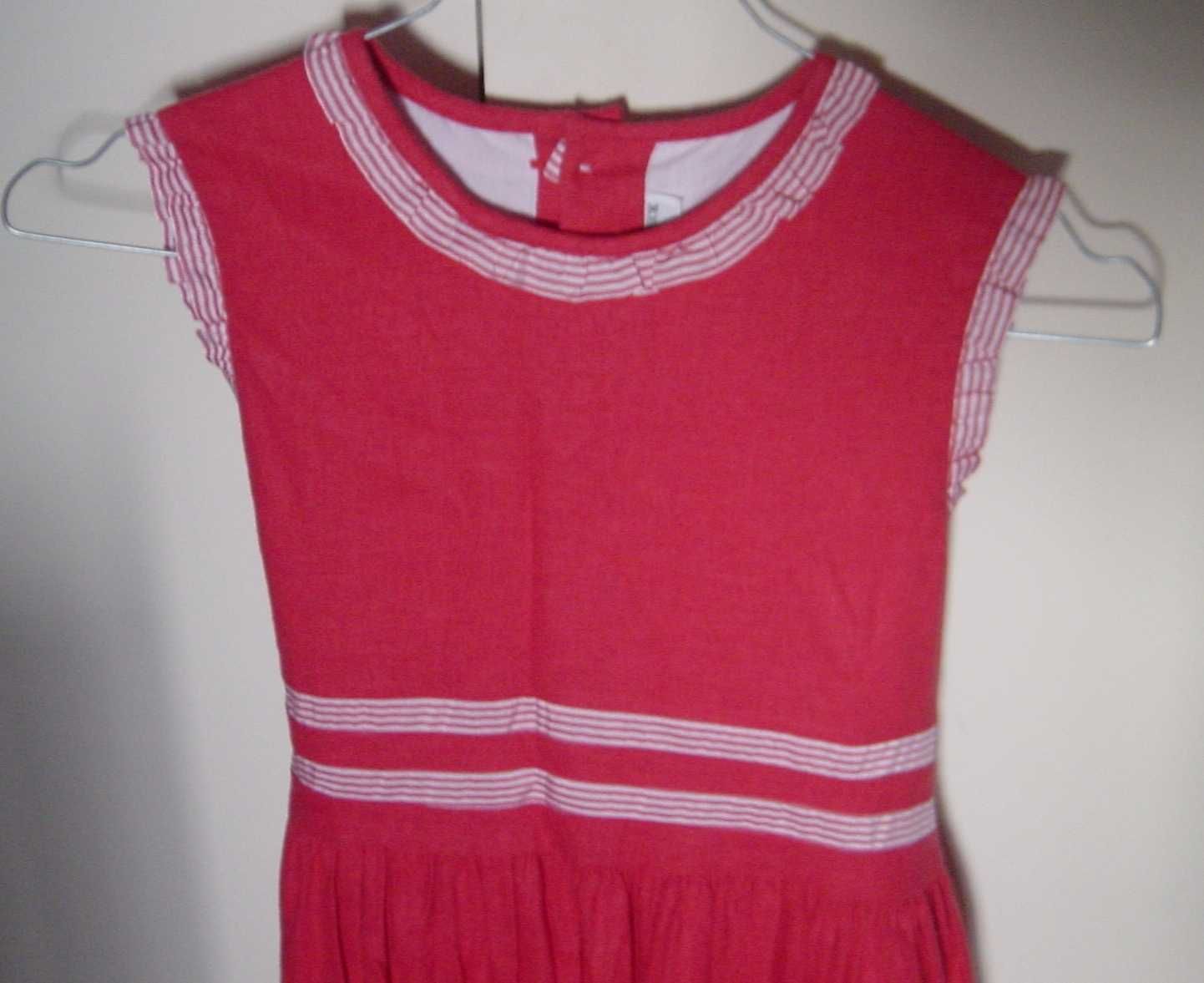 Vestido de Verão T 12A. Tecido alinhado vermelho da Marca NECK & NECK