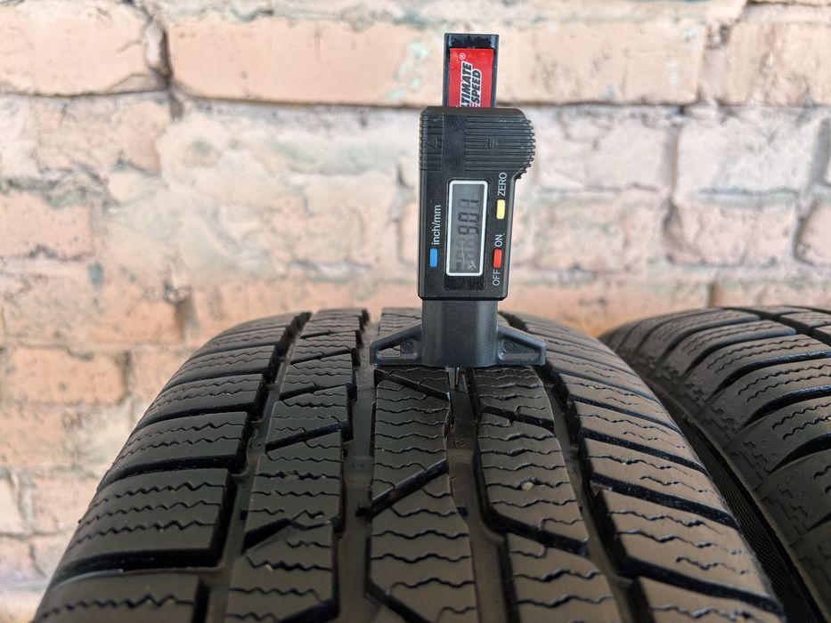 Комплект Зимових шин 205/60R16 Continental