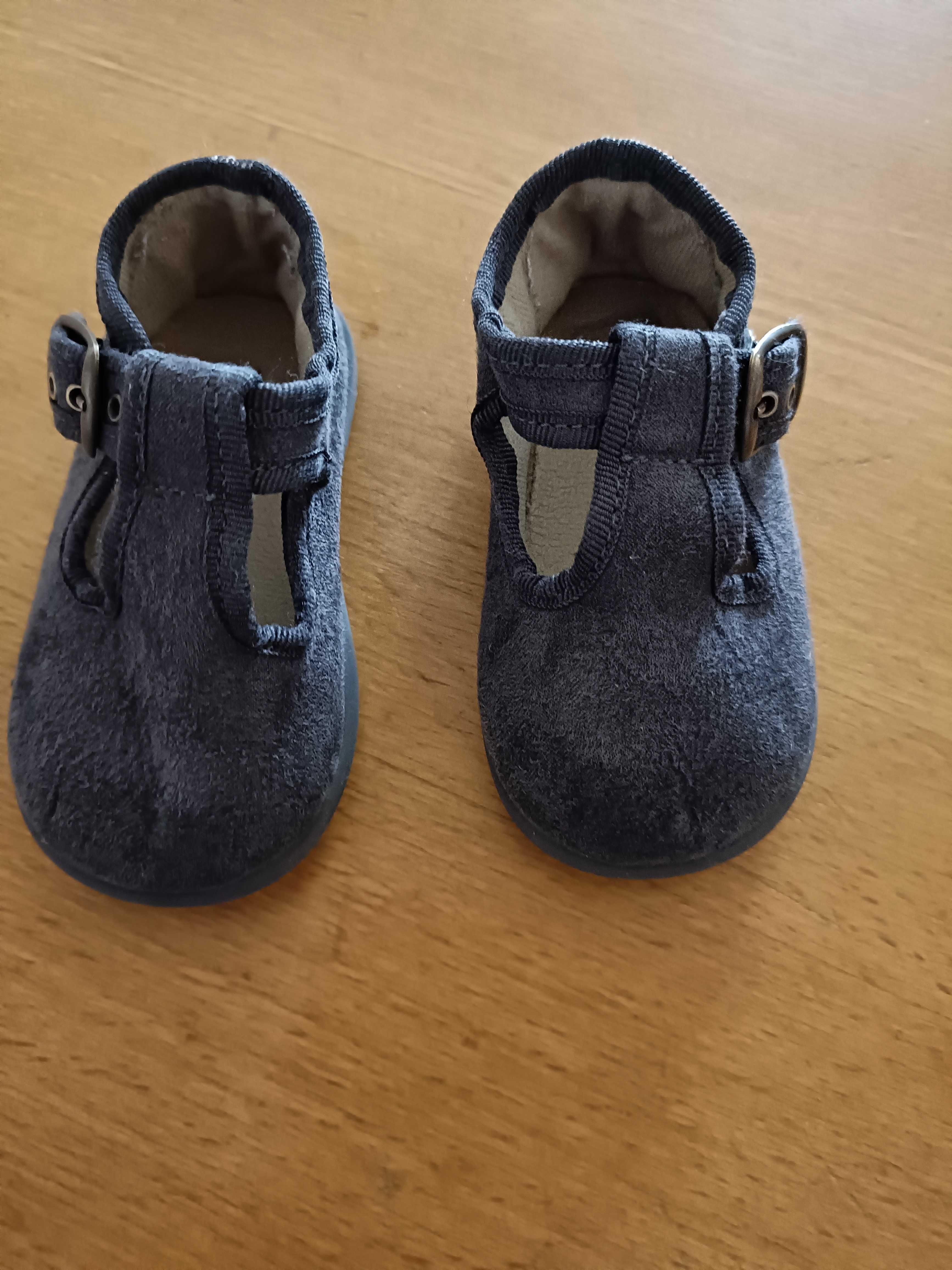 Sapatos de criança azuis