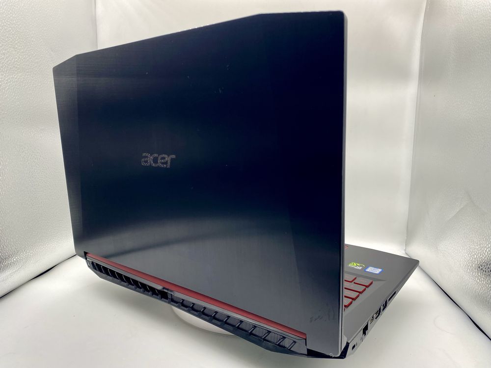Acer Nitro 5 GTX1050 4Gb 15,6"FHD IPS i5-7300HQ/16GB DDR4/M2 512GB/14%