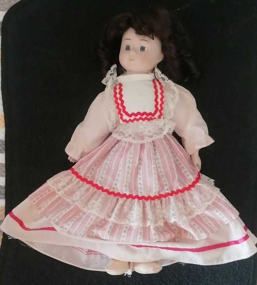 Três Bonecas de Porcelana