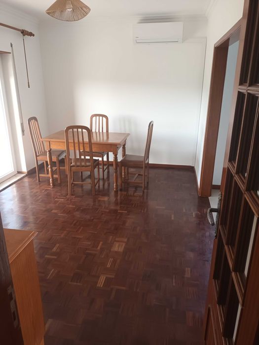 Aluga-se Moradia V3 Coimbra  Vilela-Fornos.