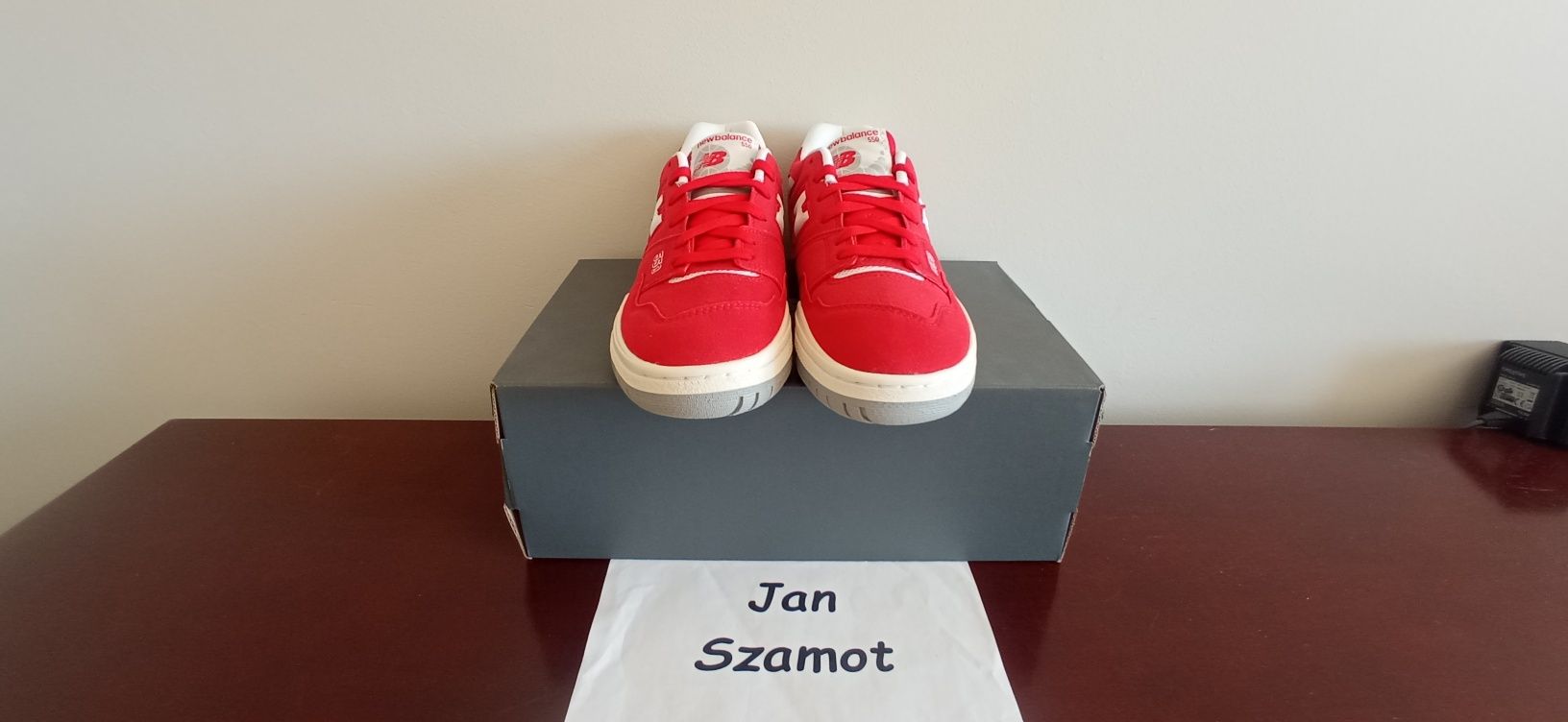 40 Buty New Balance 550 Red