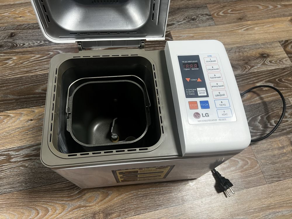 Хлебопечка LG HB-202CE
