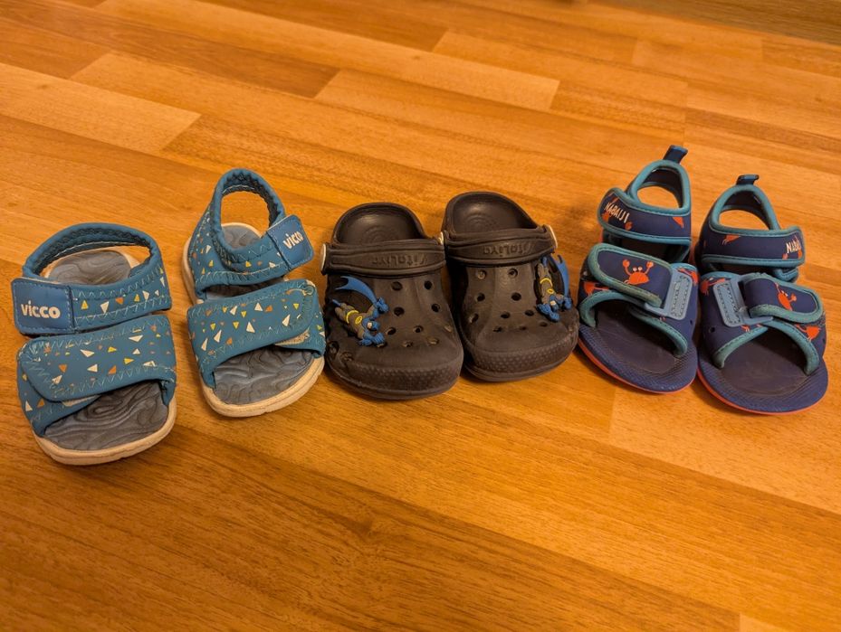 Взуття для басейну на 1-1,5 роки