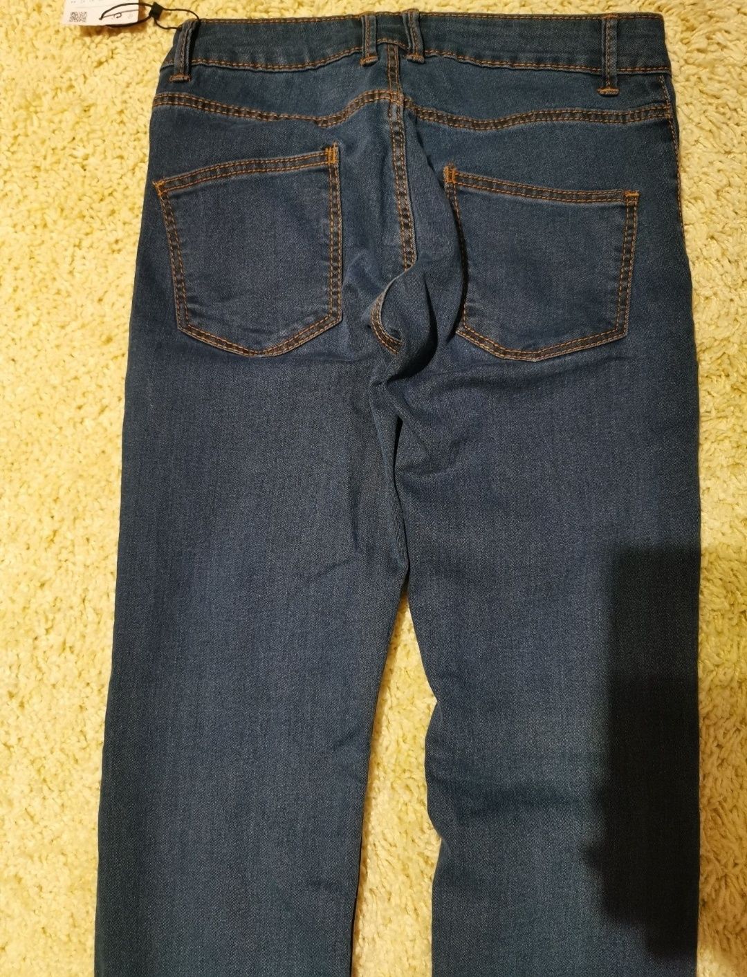 Spodnie rurki niski stan bershka rozm 32