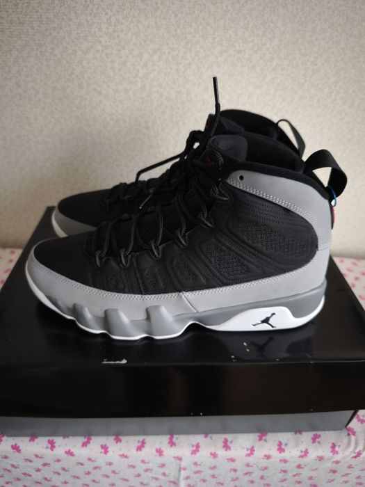 Шикарные мужские кроссовки Nie Air Jordan 9. Оригинал! Размер 10.5 US.