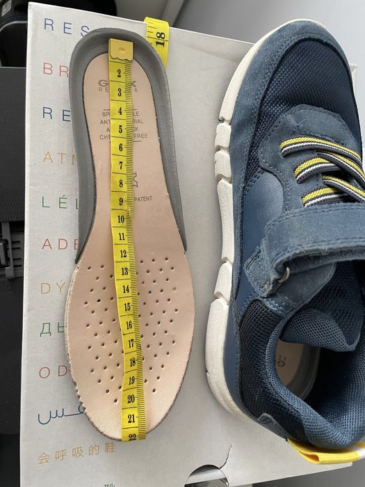 Кросівки Geox 34 розмір