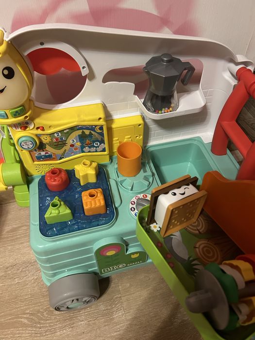 Каталка ходунки Фішер Прайс кемпер Fisher-Price On-The-Go Camper