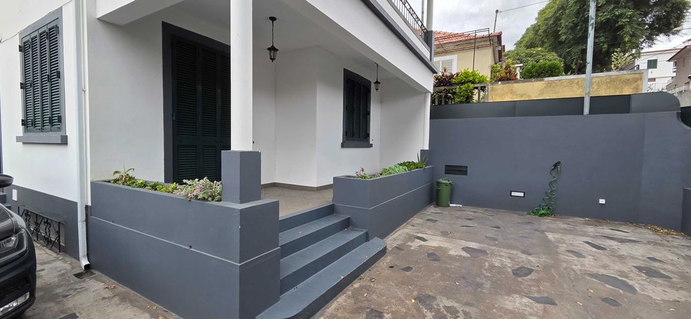 Arrenda-se Andar de moradia 5 min centro do Funchal