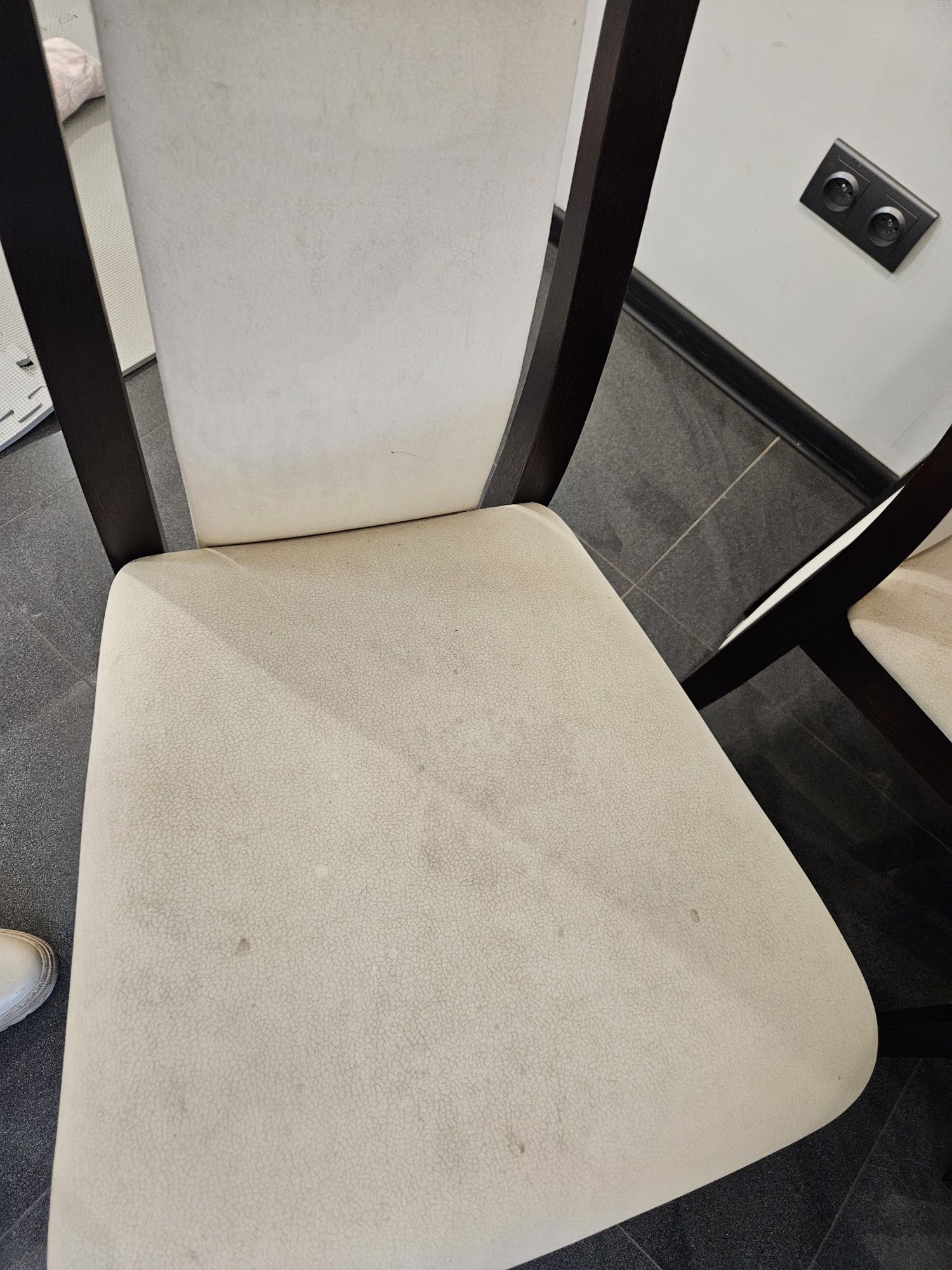 Krzesła eleganckie Paged meble