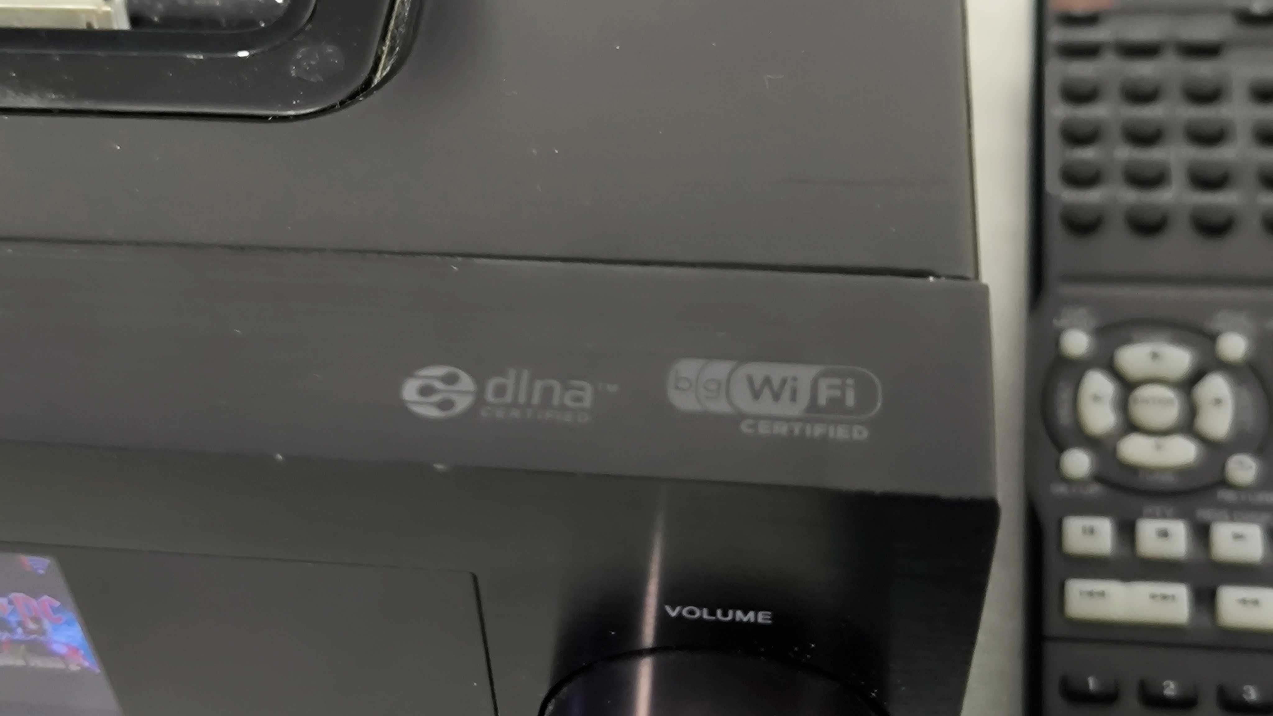 Pioneer all in one , Wifi, DlNA, USB , CD - MP3 player