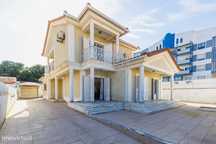 Moradia T5 para venda