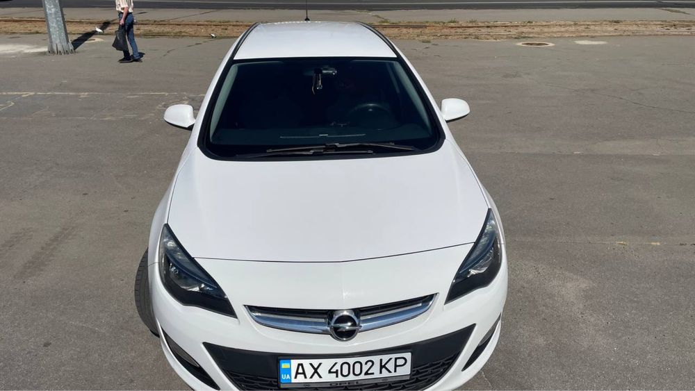 Opel Astra J  Sports Tourer