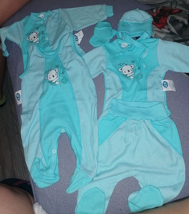 Śpiochy body niemowlęce