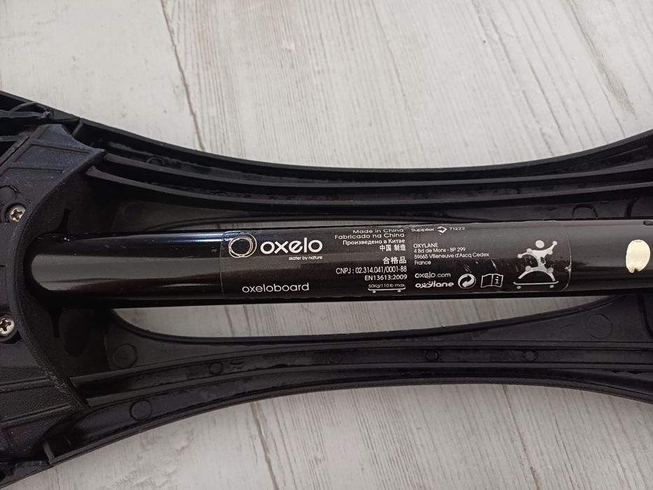Deskorolka typu waveboard marki oxelo