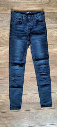 Spodnie jeansowe Sinsay 34