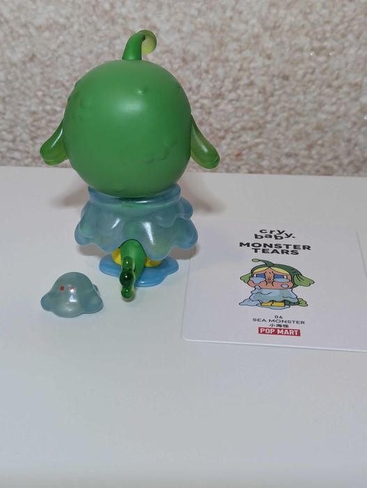 Cry baby оригінал pop mart